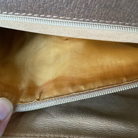 โSOLD โ ๐ Authentic Gucci Bag - Picture 8 of 10